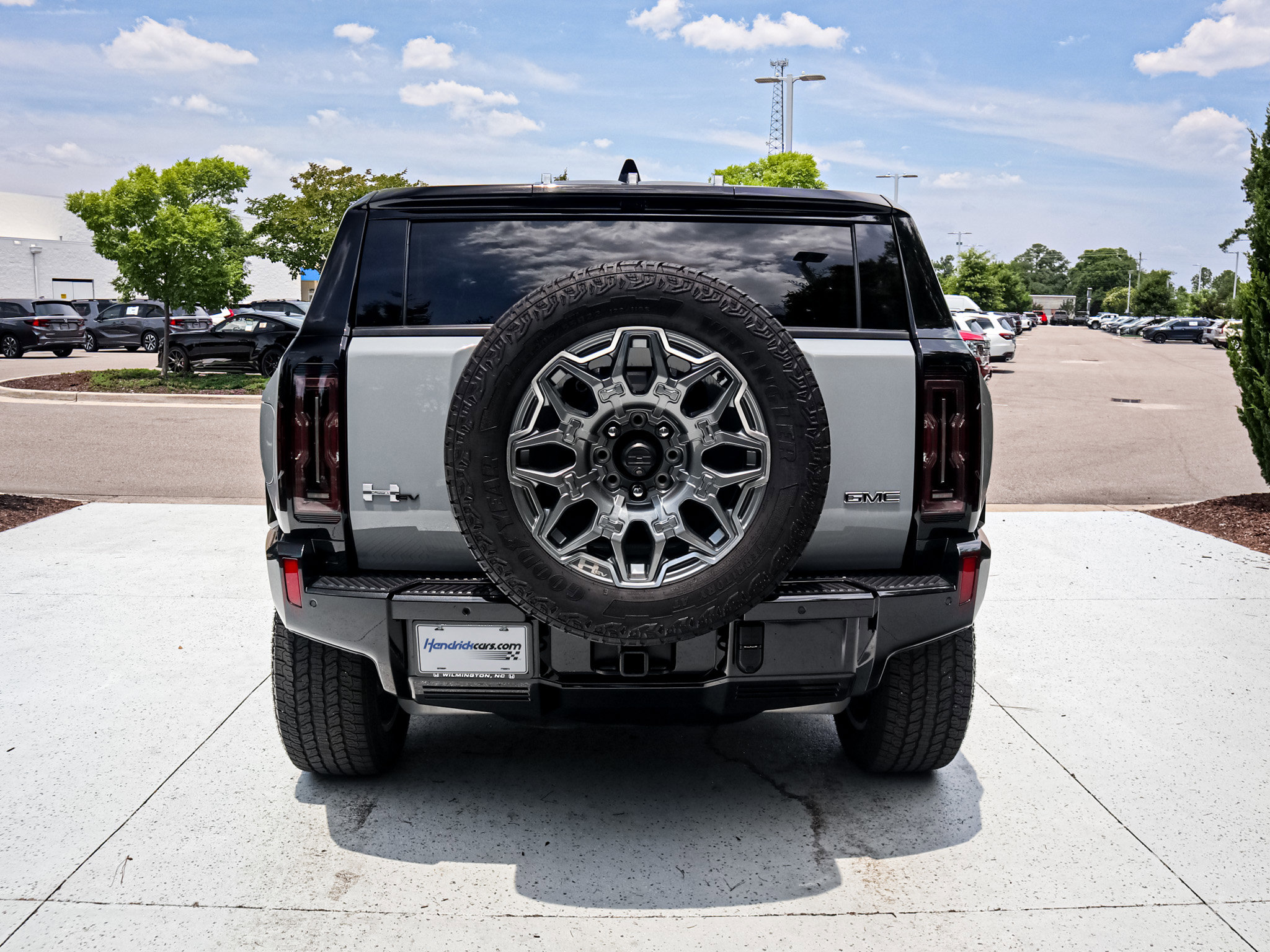Used 2025 GMC Hummer EV 3X AWD/4WD image 9