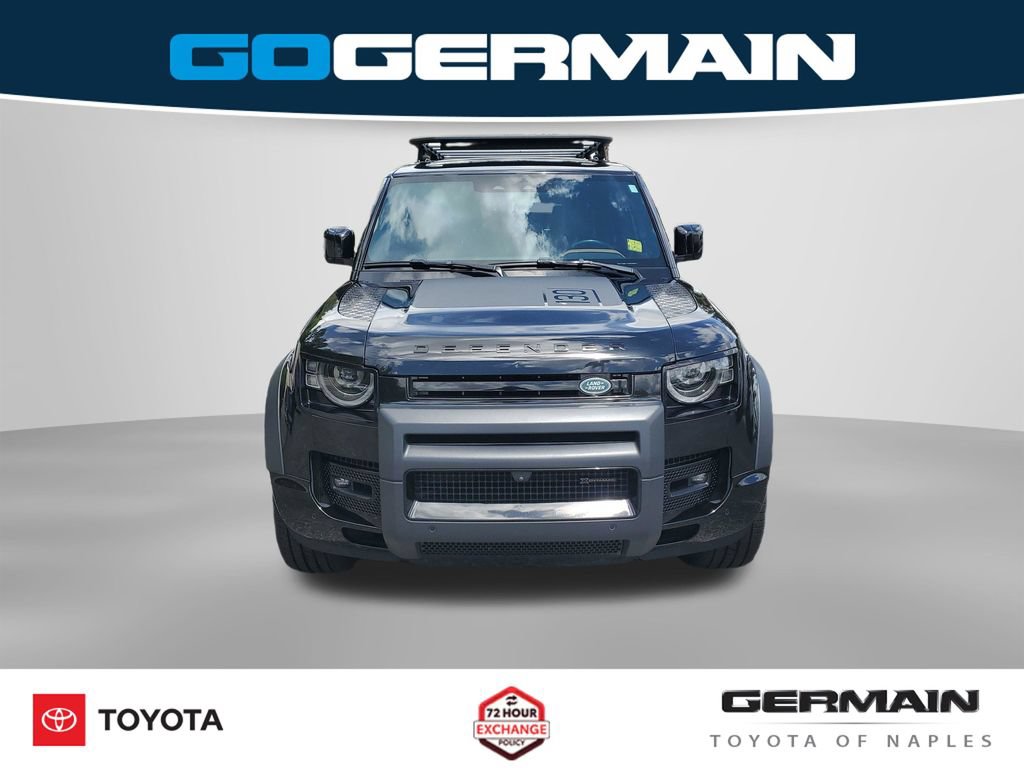 Used 2023 Land Rover Defender 130 X-Dynamic SE AWD/4WD image 2