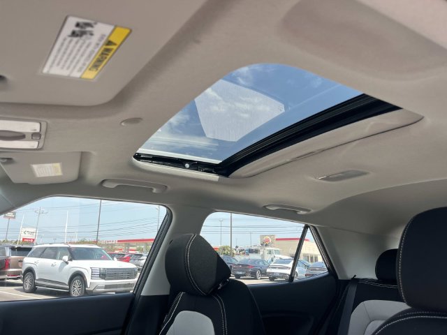 New 2026 Hyundai Venue SEL FWD image 23