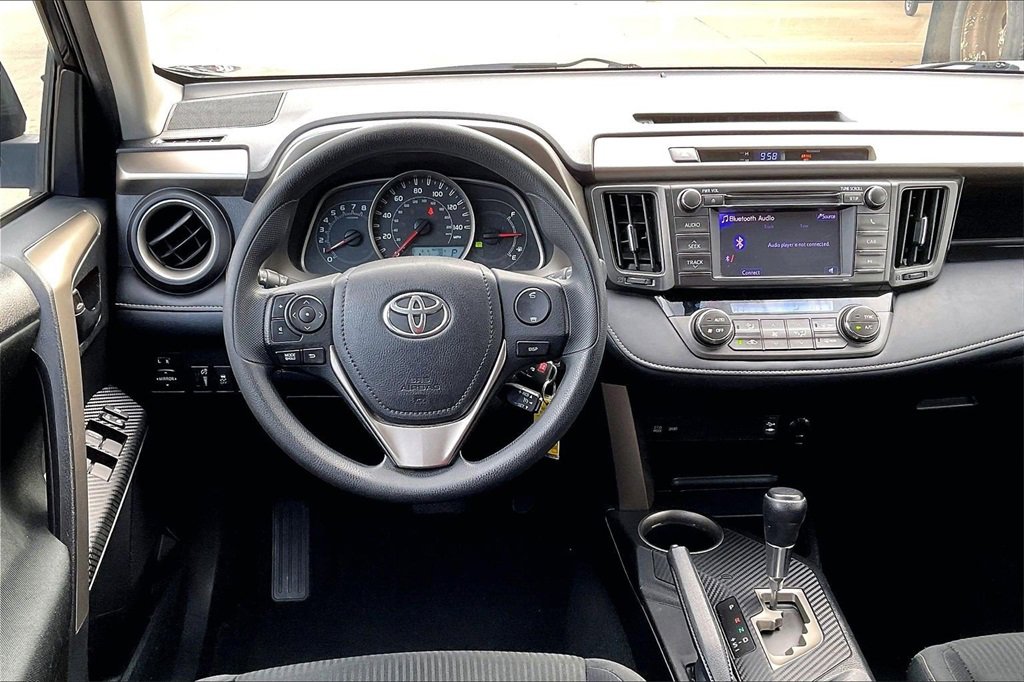 Used 2013 Toyota RAV4 XLE image 5