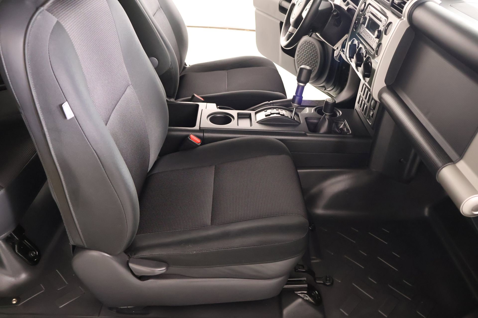 Used 2014 Toyota FJ Cruiser 4WD w/ Upgrade Package image 14