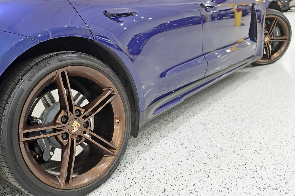 Used 2020 Porsche Taycan Turbo AWD/4WD image 12