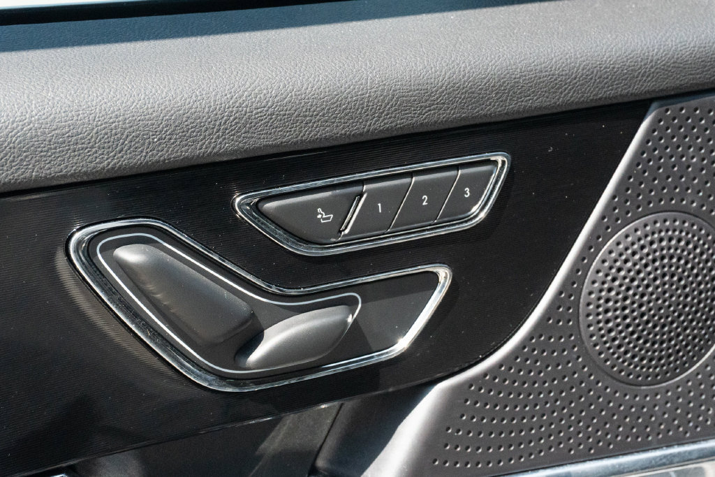 Used 2025 Lincoln Corsair Reserve FWD image 18