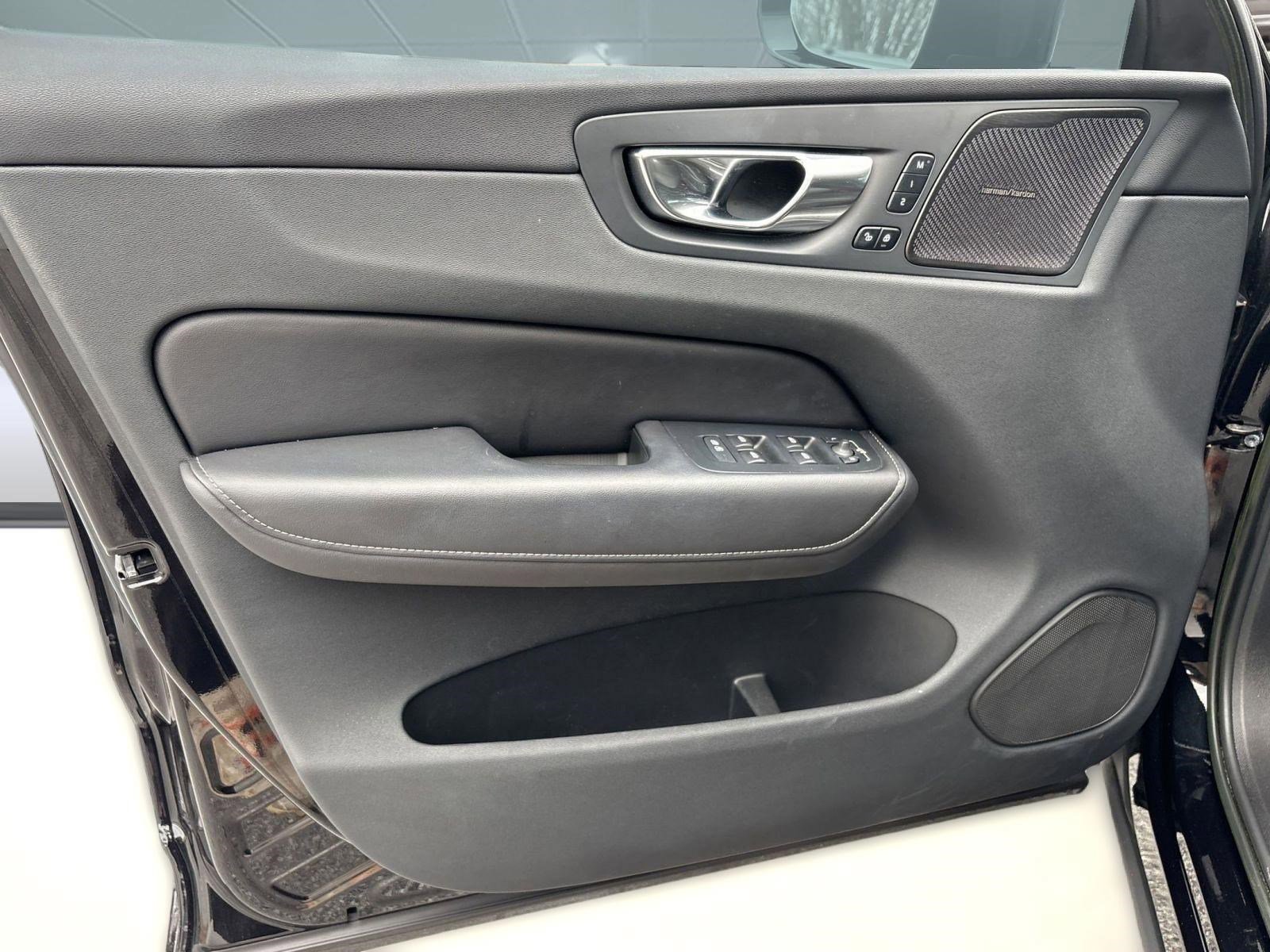 Certified 2023 Volvo XC60 B5 Ultimate image 20