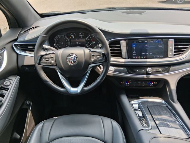 Used 2024 Buick Enclave Essence w/ Sport Touring Edition FWD image 9