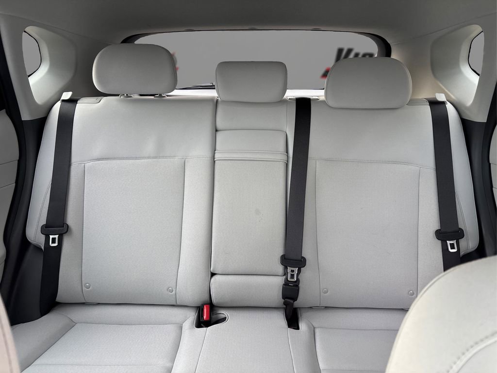 Used 2024 Hyundai Kona SEL w/ Convenience Package image 17