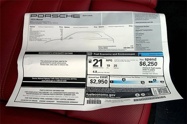 Certified 2026 Porsche Macan AWD/4WD image 40