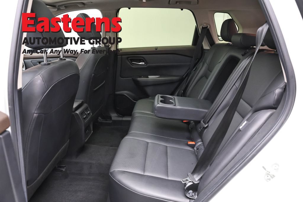 Used 2023 Nissan Rogue SV w/ SV Premium B Package AWD/4WD image 22