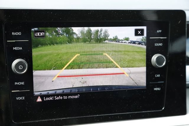 Used 2025 Volkswagen Taos SE w/ Black Wheel Package FWD image 30