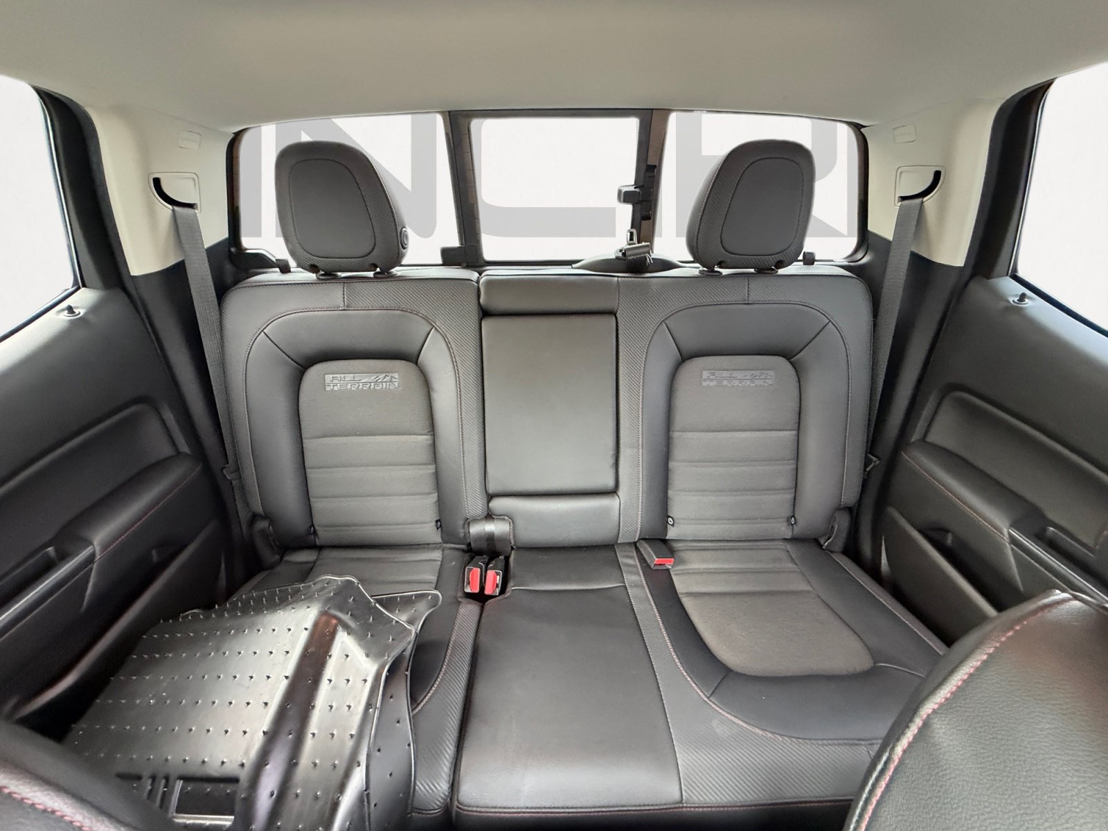 Used 2018 GMC Canyon All Terrain w/ Trailering Package AWD/4WD image 16