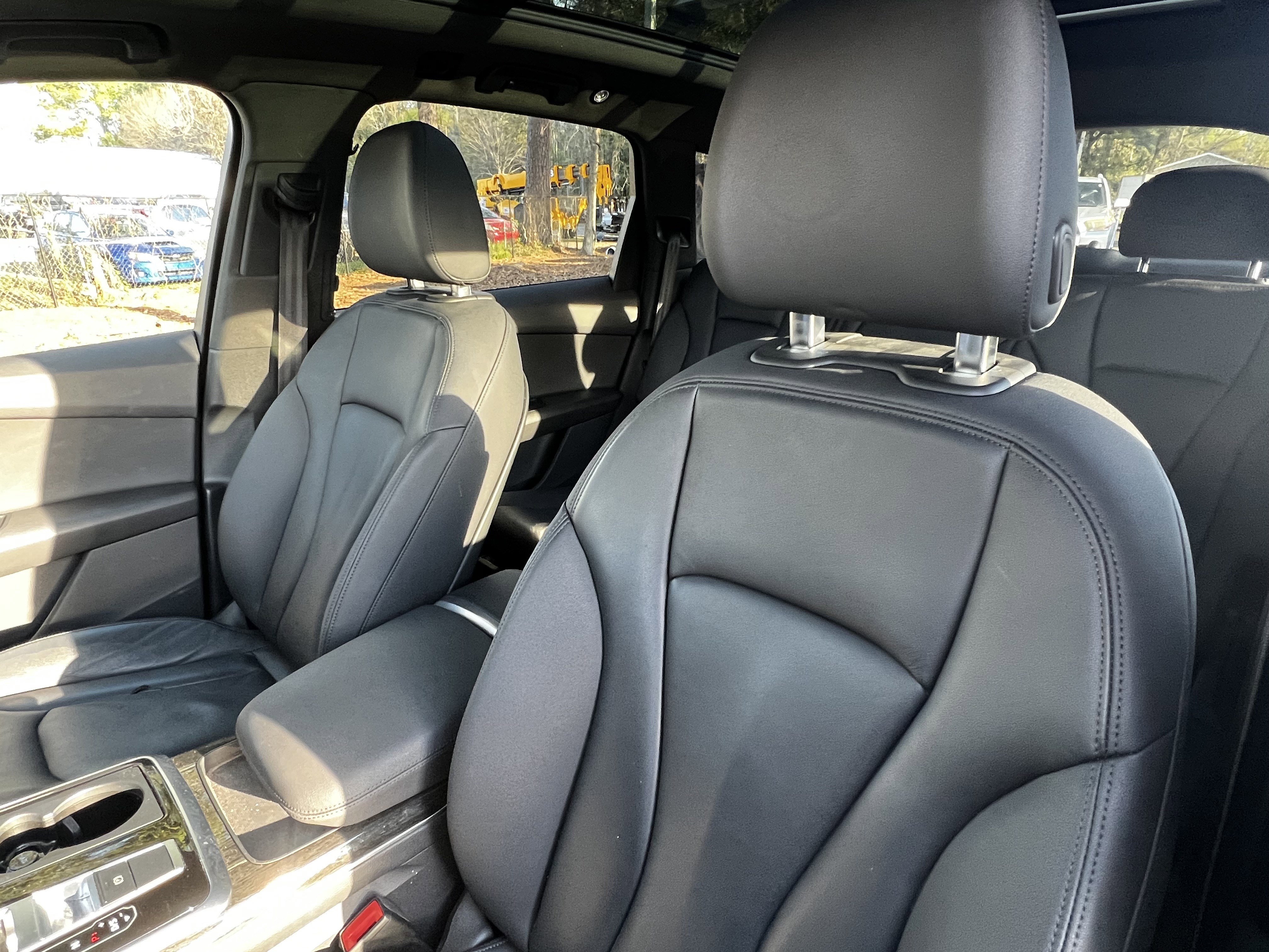 Used 2020 Audi Q7 3.0T Premium w/ Convenience Package image 18