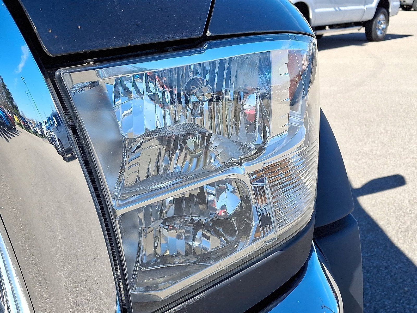 Used 2017 RAM 5500 Tradesman w/ Max Tow Package RWD image 26