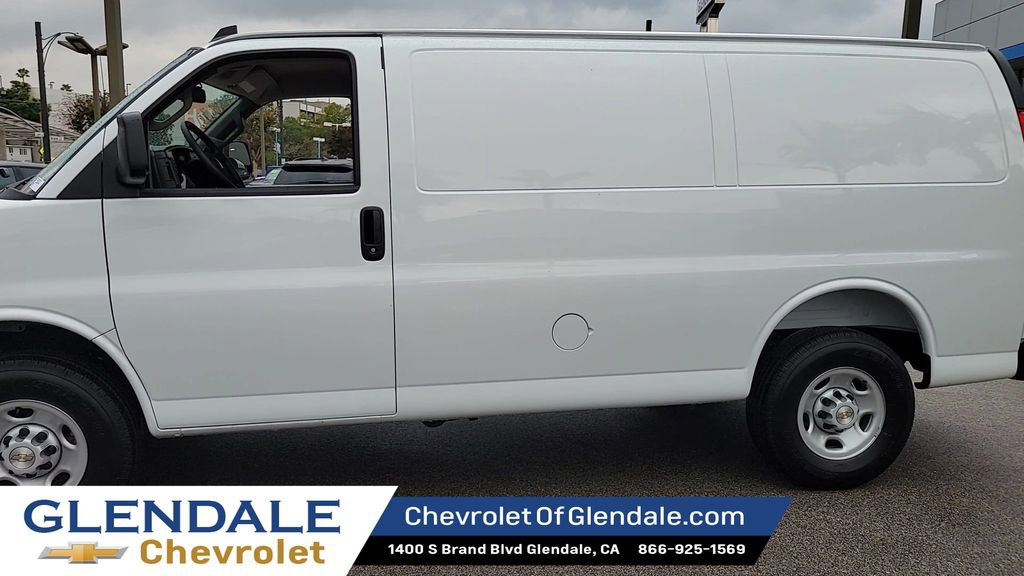 New 2025 Chevrolet Express 2500 w/ Driver Convenience Package RWD image 5