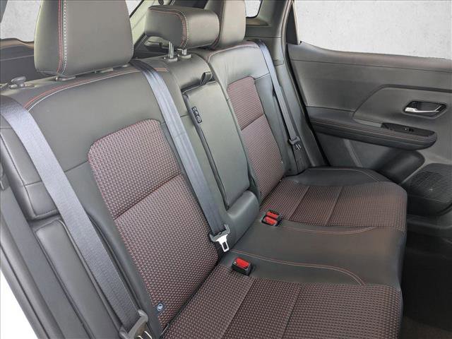 Used 2025 Nissan Kicks SR AWD/4WD image 19