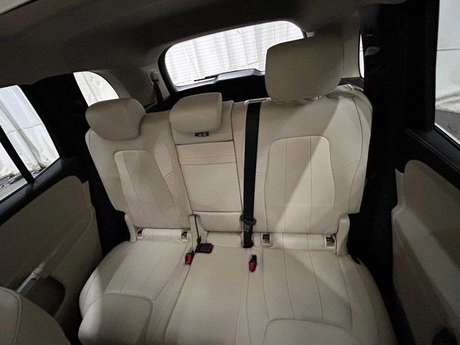 Used 2022 Mercedes-Benz GLB 250 4MATIC image 25