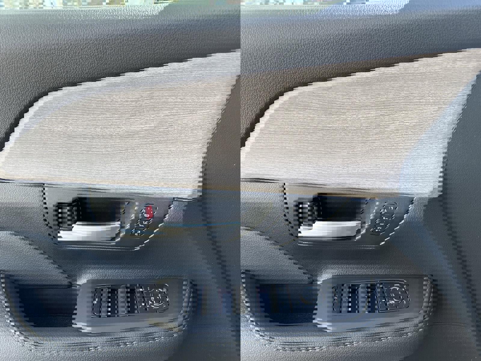 Used 2026 Toyota Grand Highlander Limited image 17