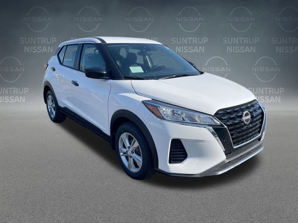 New 2025 Nissan Kicks Play S image 17