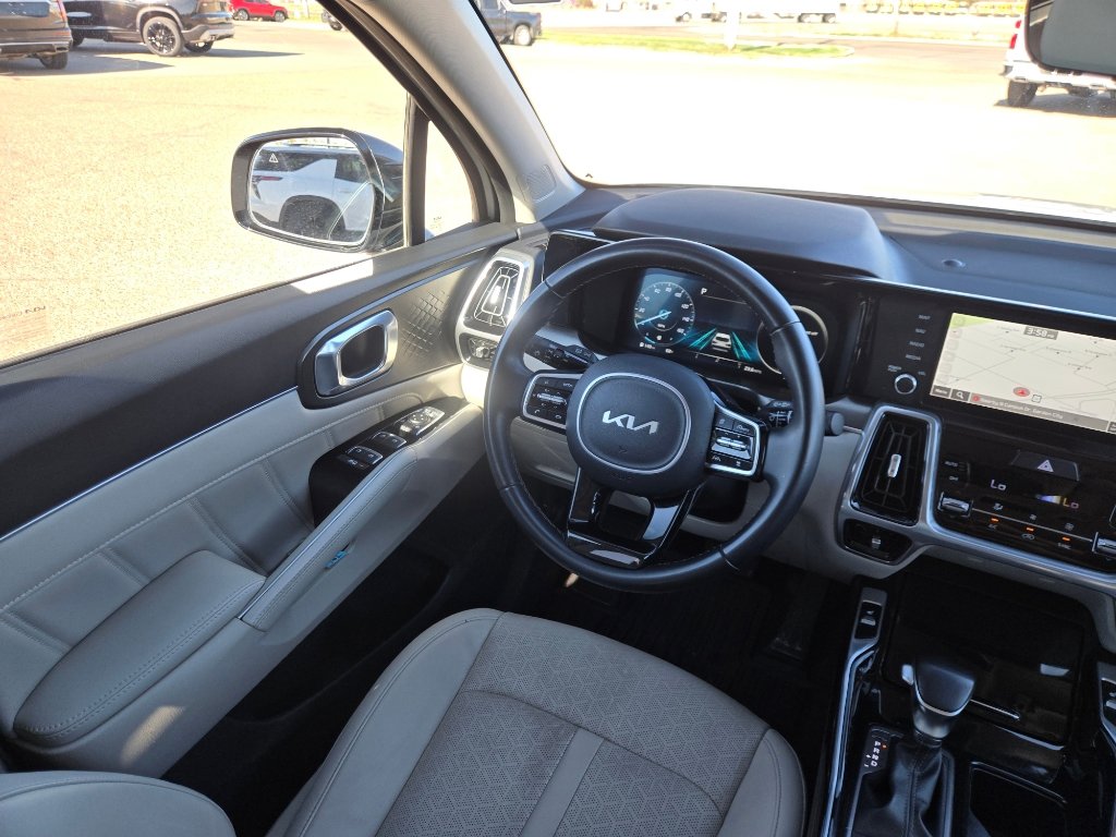 Used 2023 Kia Sorento SX image 18