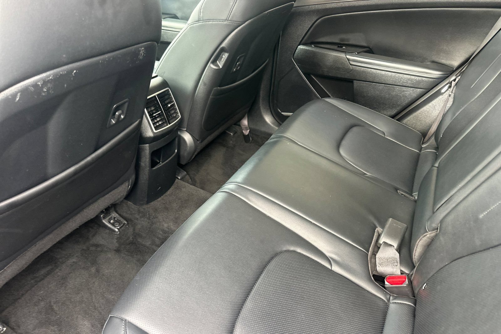 Used 2023 Kia Sportage EX AWD/4WD image 13