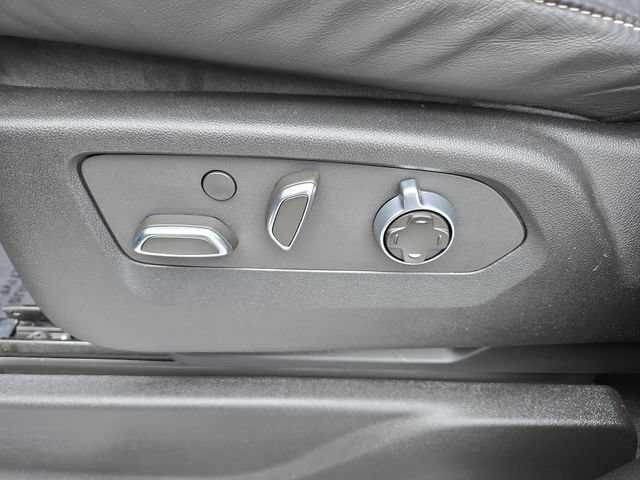 Certified 2024 Cadillac Escalade ESV V AWD/4WD image 19