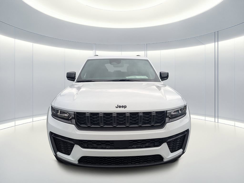 New 2026 Jeep Grand Cherokee Altitude RWD image 9