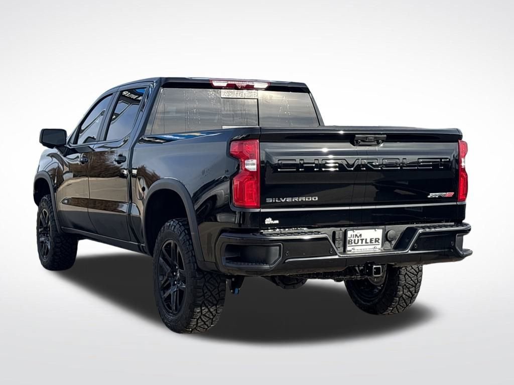 Used 2025 Chevrolet Silverado 1500 ZR2 w/ Technology Package AWD/4WD image 4