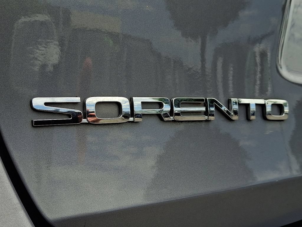 Used 2020 Kia Sorento S FWD image 31