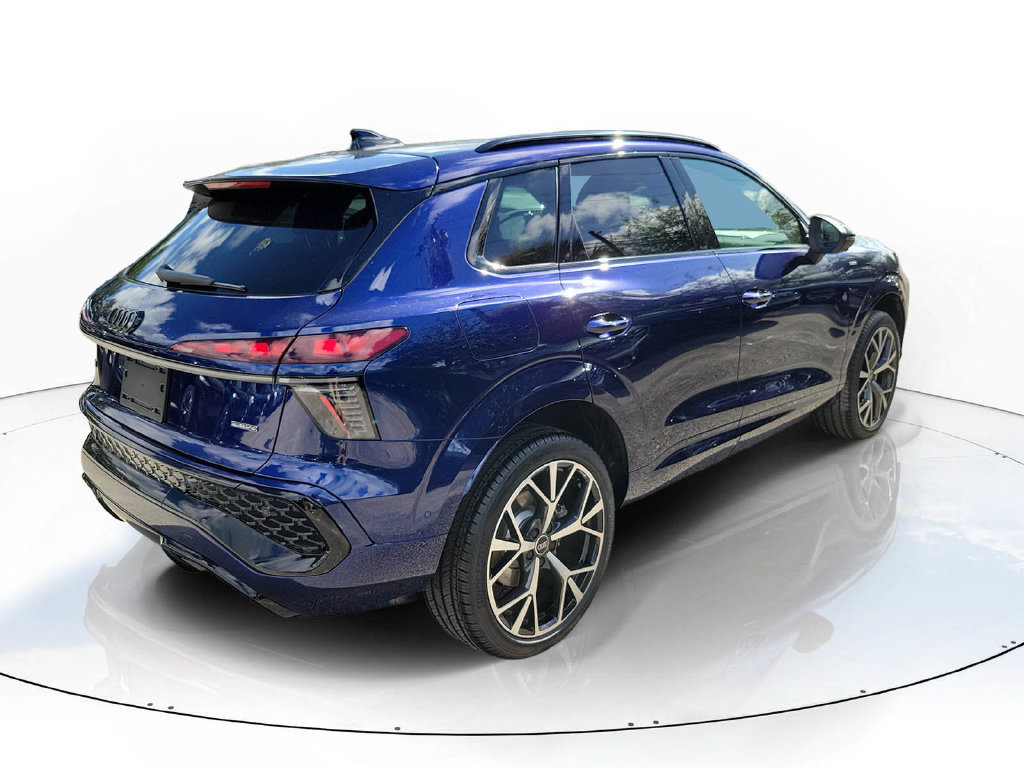 New 2026 Audi Q3 quattro 2.0T AWD/4WD image 4
