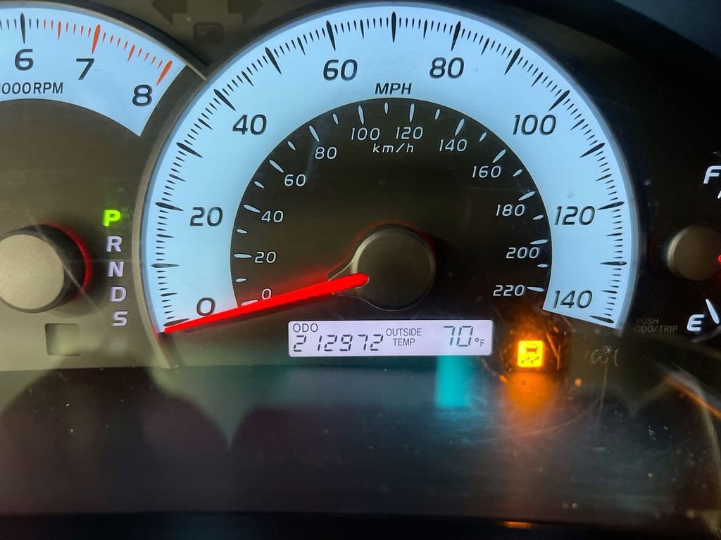 Used 2011 Toyota Camry SE w/ SE Extra-Value Pkg #1 FWD image 13