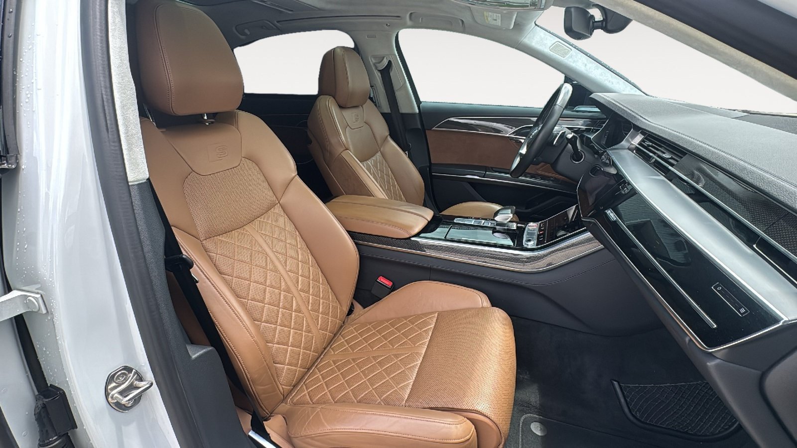 Used 2020 Audi S8 L w/ S8 Executive Package AWD/4WD image 30