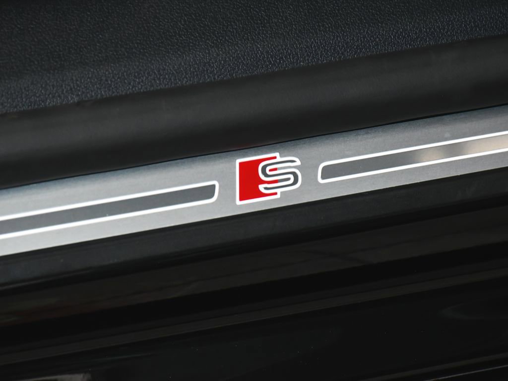 Used 2024 Audi S5 Premium w/ Convenience Package image 16