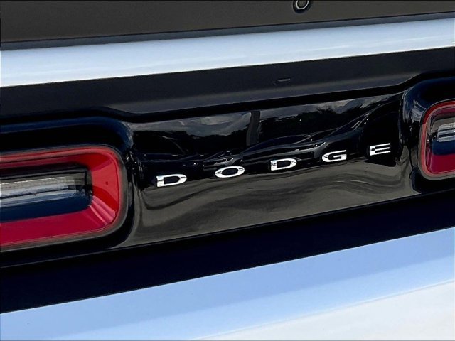 Used 2023 Dodge Challenger SXT RWD image 29
