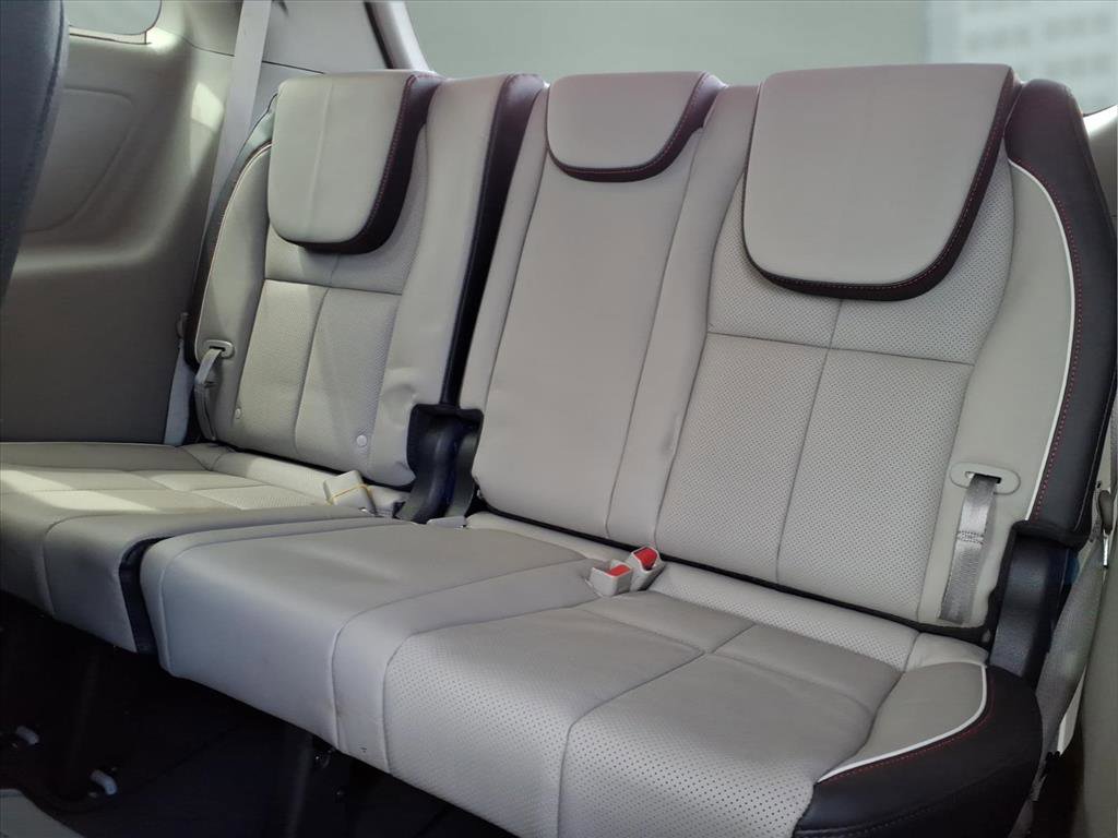 Used 2021 Kia Sedona EX image 15