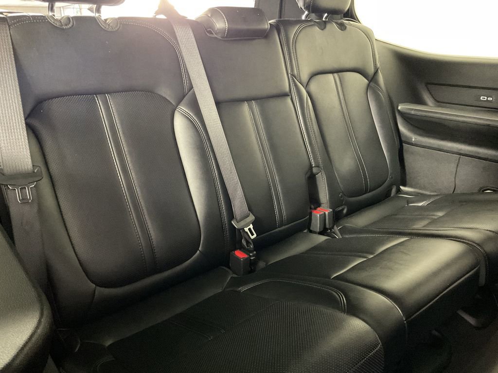 Used 2024 Jeep Wagoneer Series III w/ Flexible Seating Group image 23