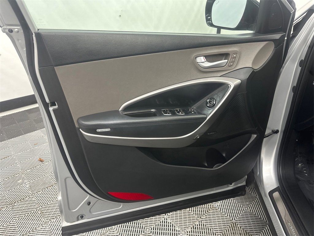 Used 2016 Hyundai Santa Fe Sport 2.0T w/ Option Group 05 image 11