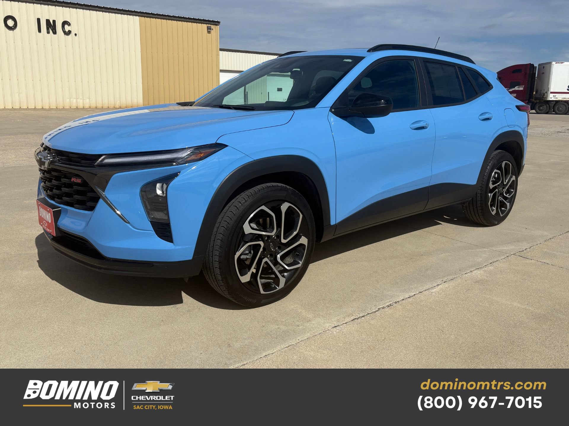 Used 2024 Chevrolet Trax RS w/ Sunroof Package image 1