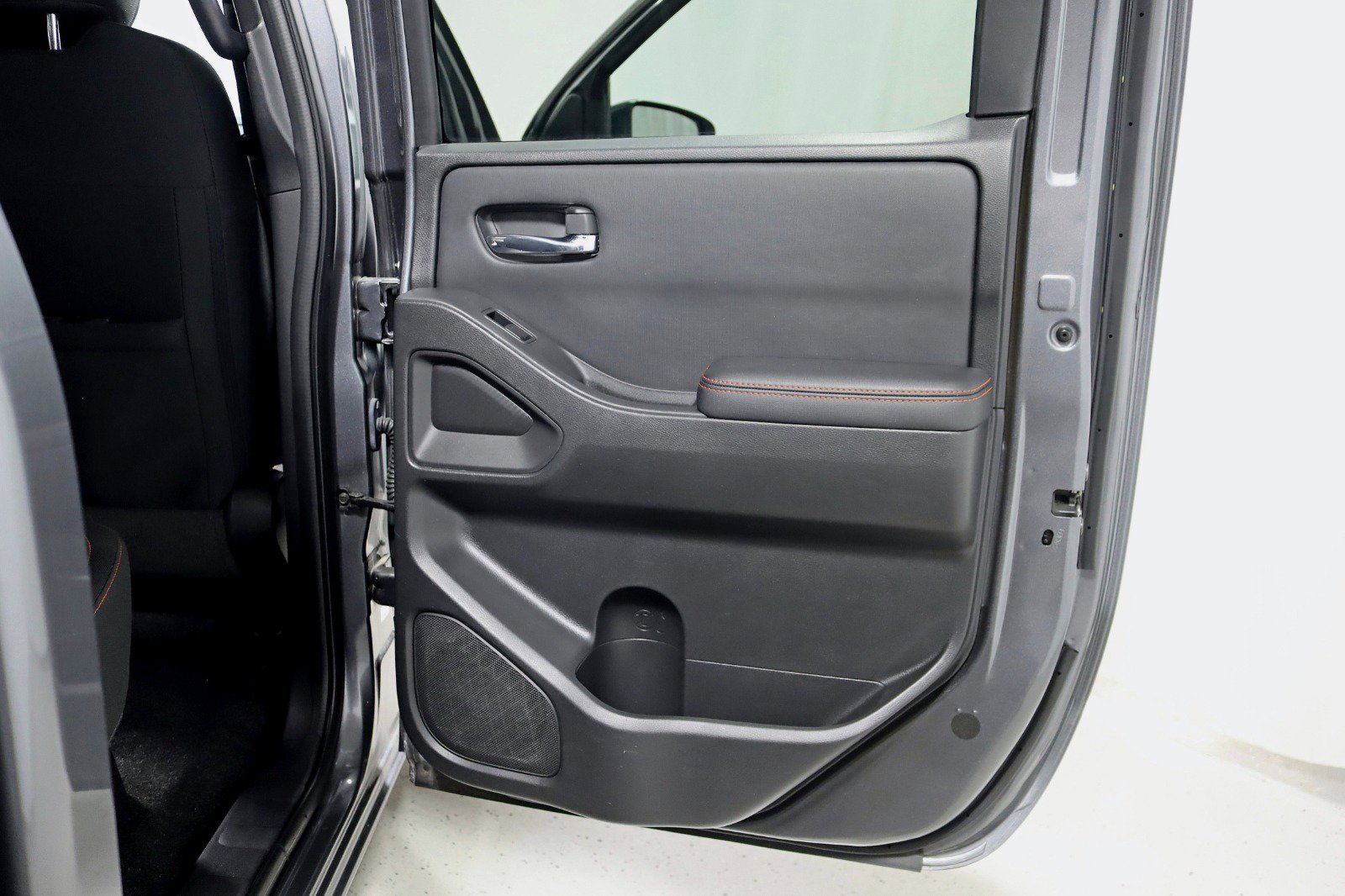 Used 2022 Nissan Frontier PRO-4X AWD/4WD image 34