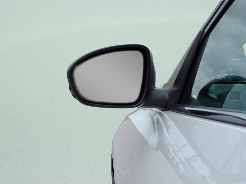Certified 2025 Nissan Sentra SR FWD image 9