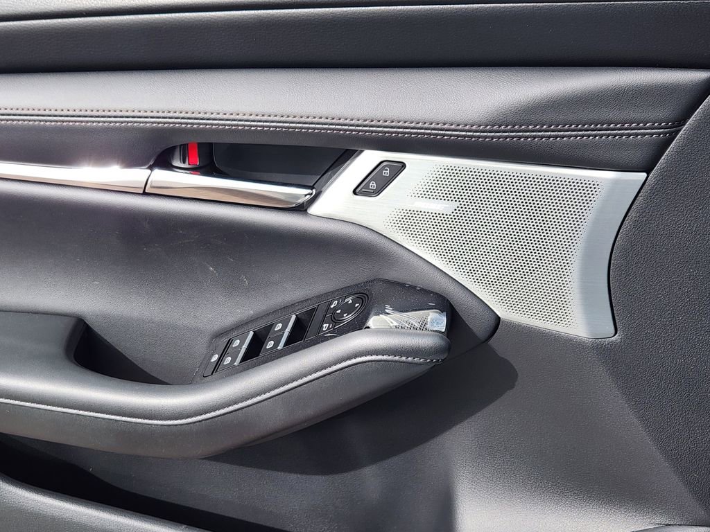 New 2026 MAZDA MAZDA3 2.5 Turbo Sedan w/Premium Plus image 13