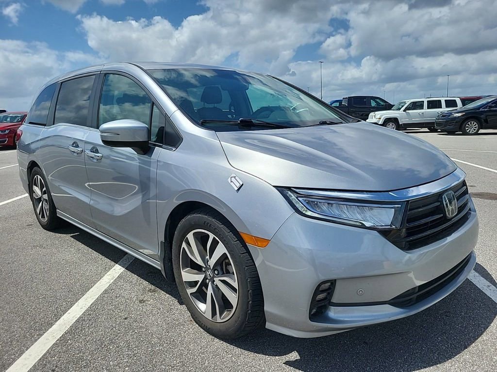 Used 2021 Honda Odyssey Touring image 3