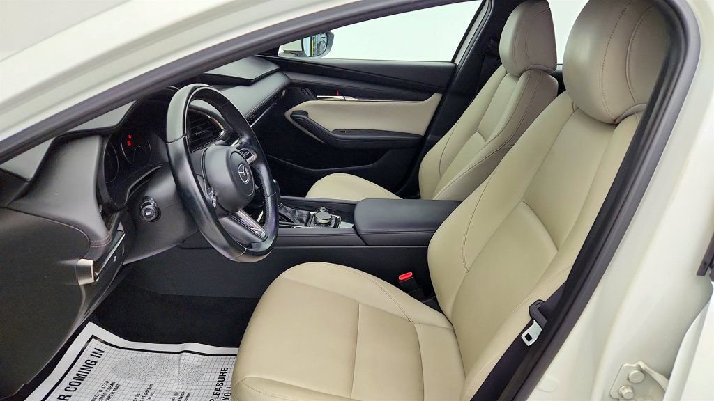 Used 2019 MAZDA MAZDA3 Hatchback FWD image 17