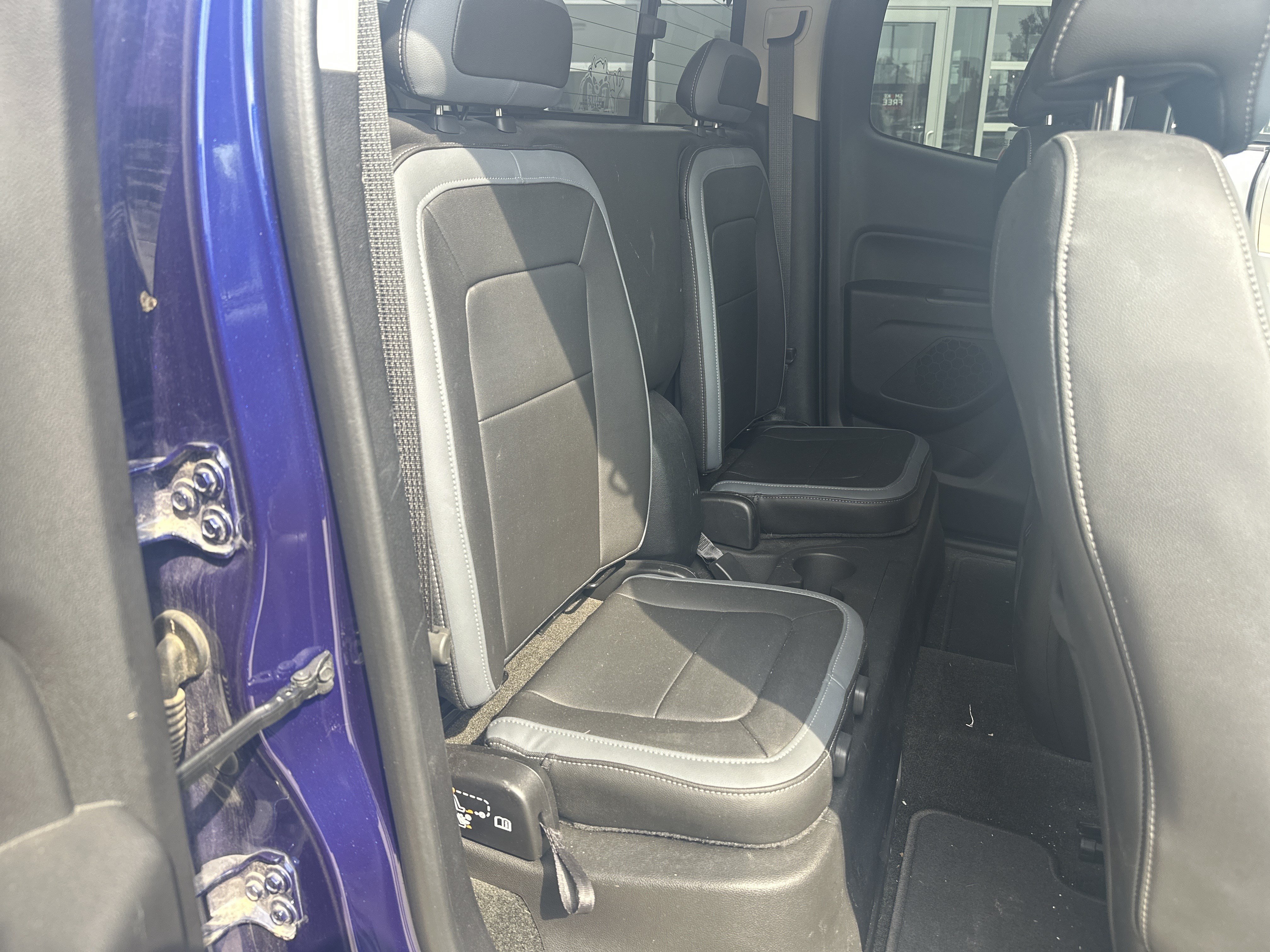Used 2016 Chevrolet Colorado Z71 AWD/4WD image 30
