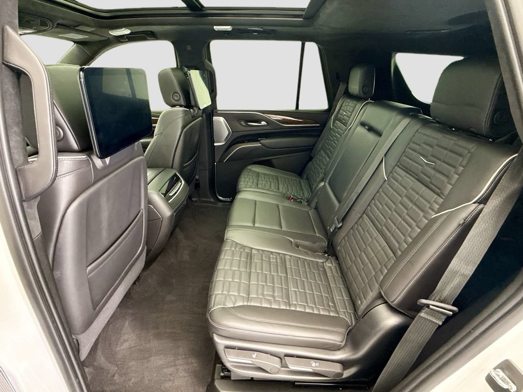 Used 2022 Cadillac Escalade Sport Platinum AWD/4WD image 20