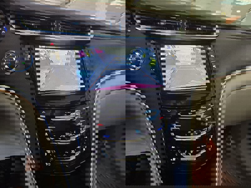 Used 2014 Cadillac XTS Luxury w/ Driver Awareness Package FWD image 19