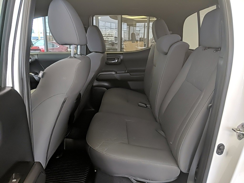 Used 2019 Toyota Tacoma TRD Sport image 13