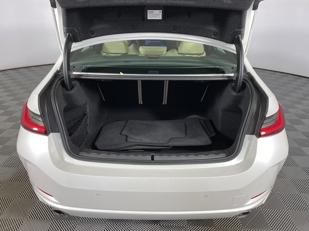 Certified 2023 BMW 330i xDrive Sedan w/ Driving Assistance Package image 10