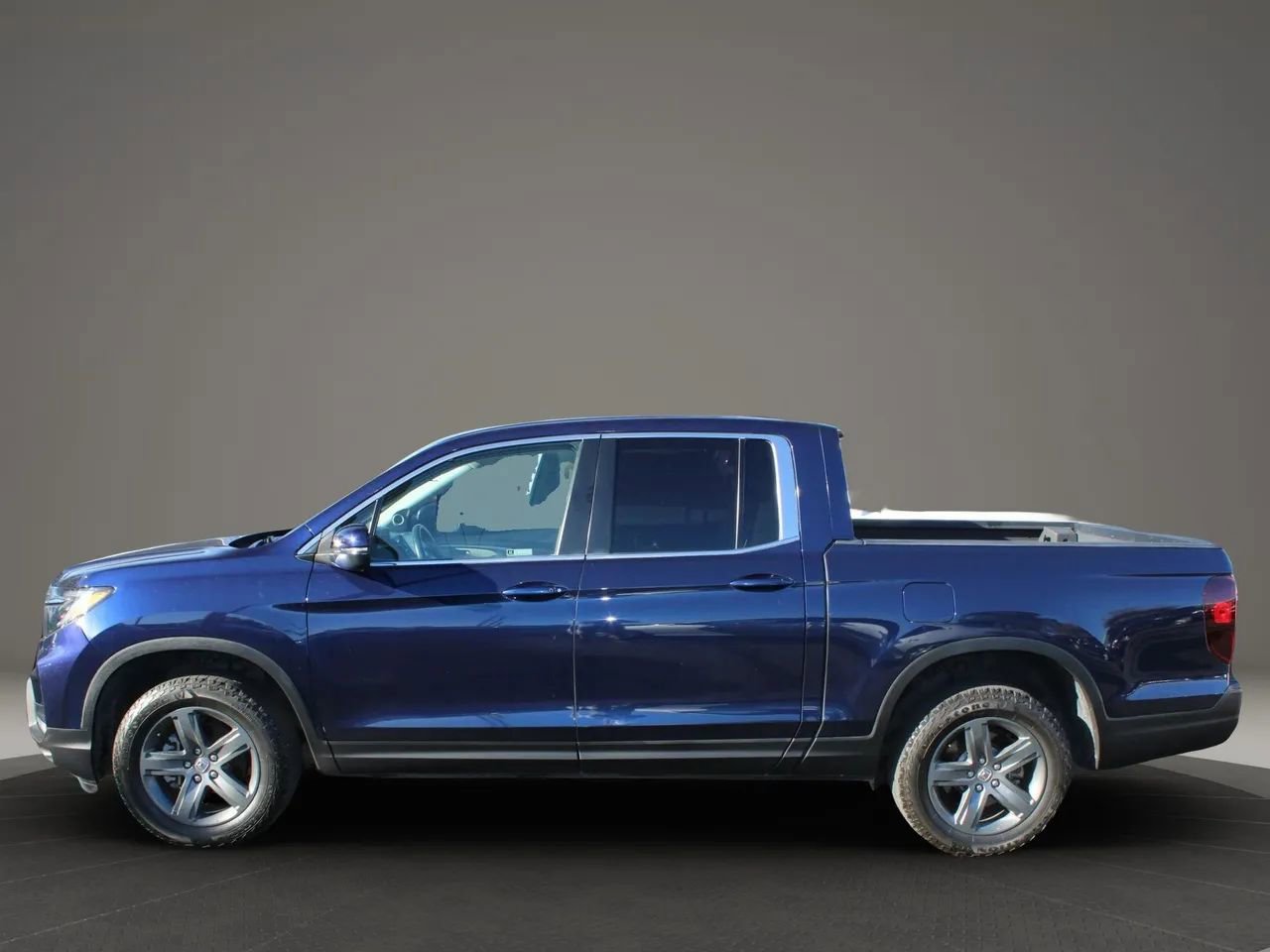 Used 2023 Honda Ridgeline RTL image 2