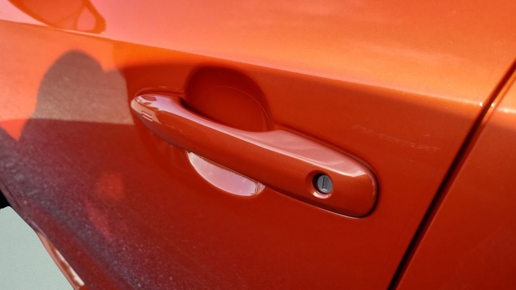 Used 2025 Toyota Corolla SE image 6