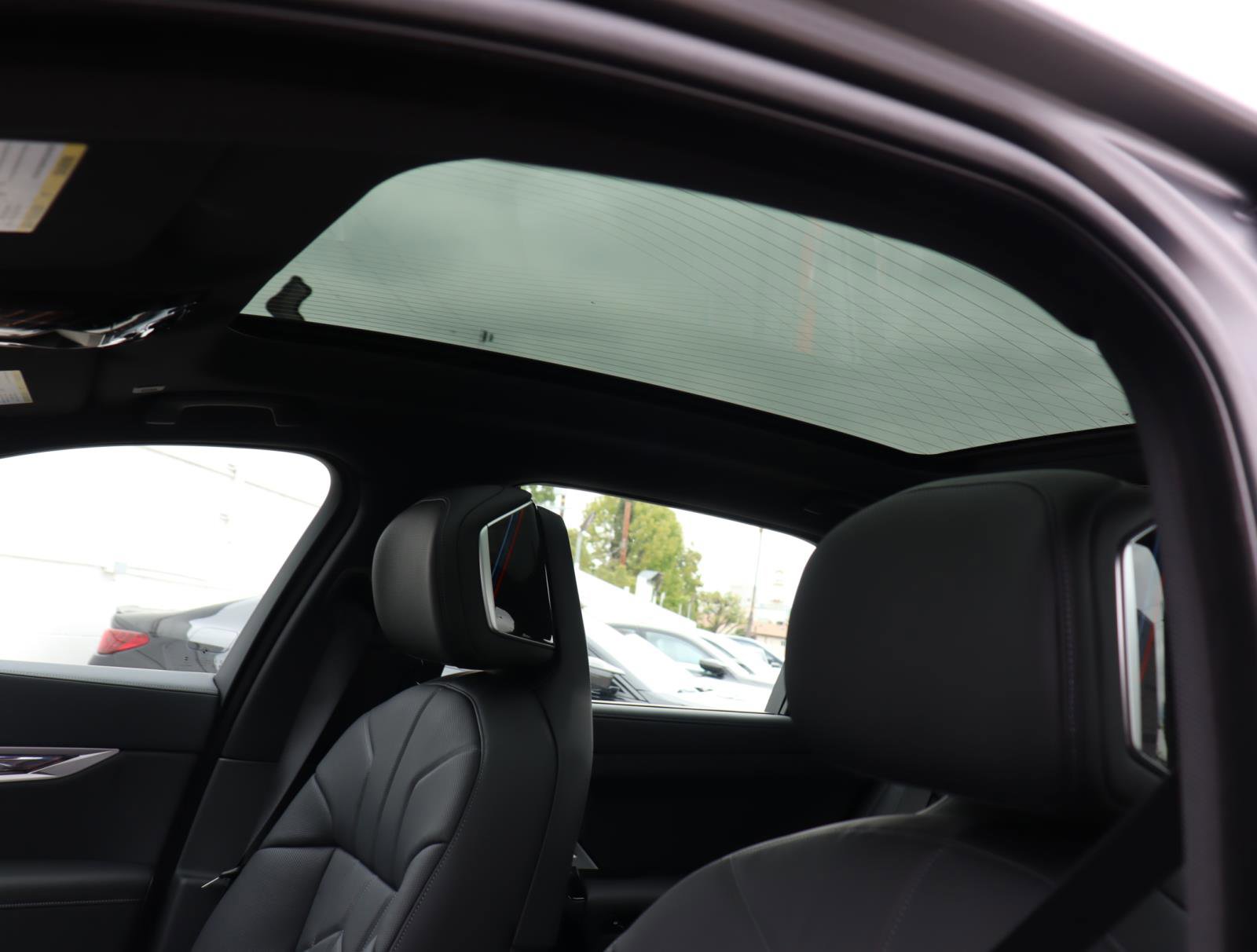 New 2026 BMW i7 eDrive50 w/ M Sport Package image 19