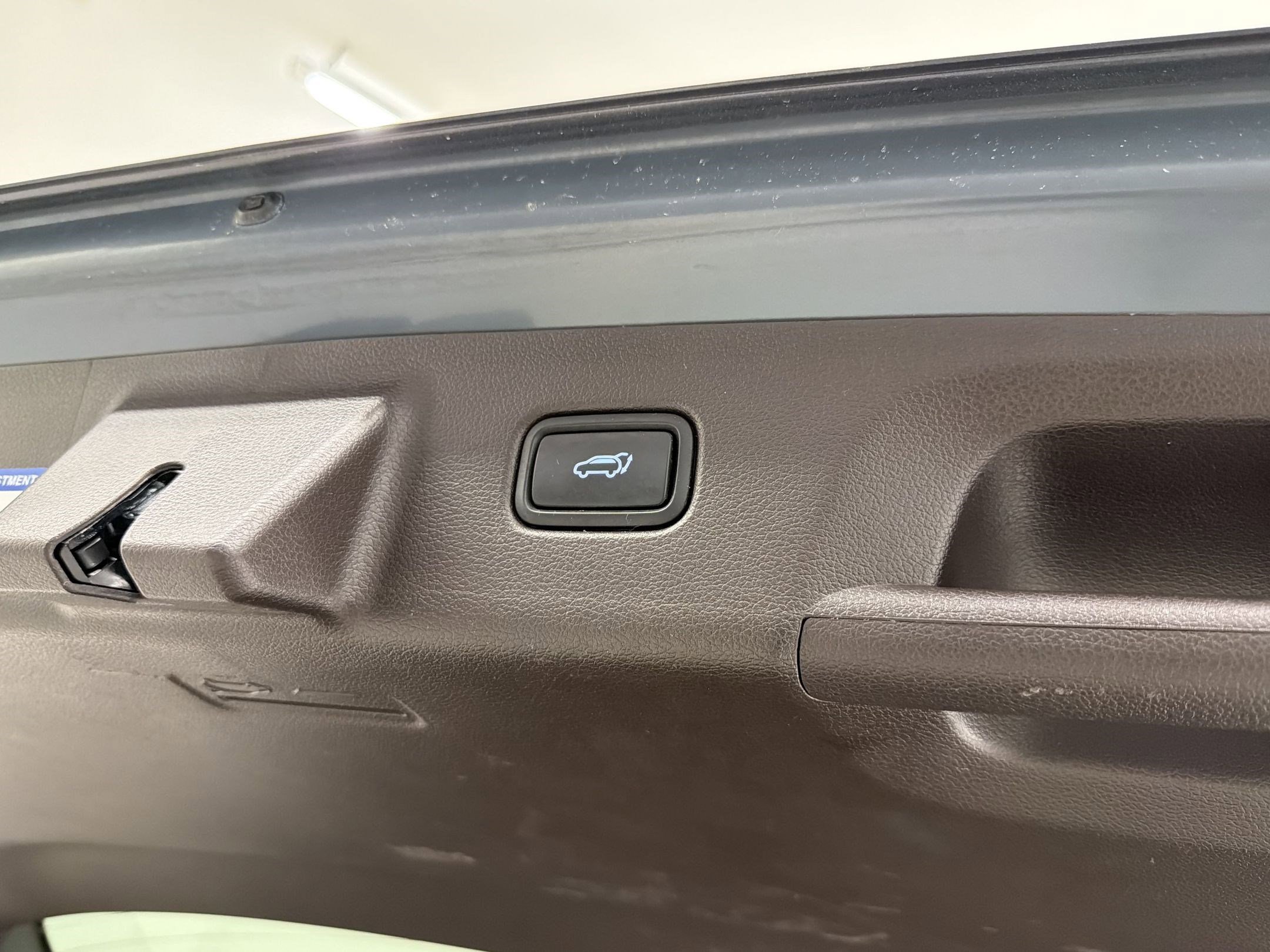 Used 2020 Hyundai Palisade Limited FWD image 17